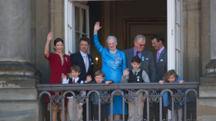 Sådan blev Dronning Margrethe det danske kongehus’ overhoved