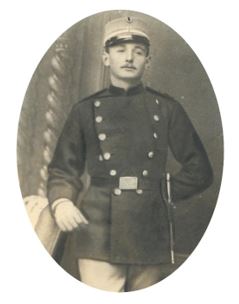 Soldaterbillede af unge Theodor Hartmann fra omkring år 1900.