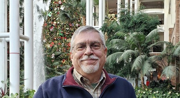 MyHeritage sporer levende efterkommer af manden bag de elektriske julelys